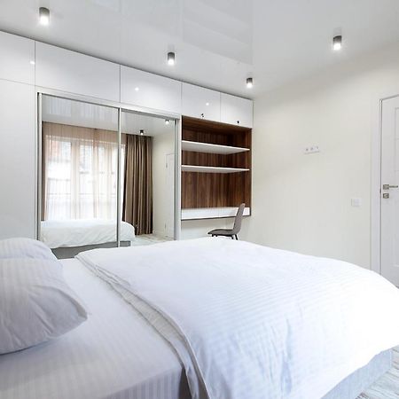 Luxury Nest Lviv Center Apartamento Exterior foto
