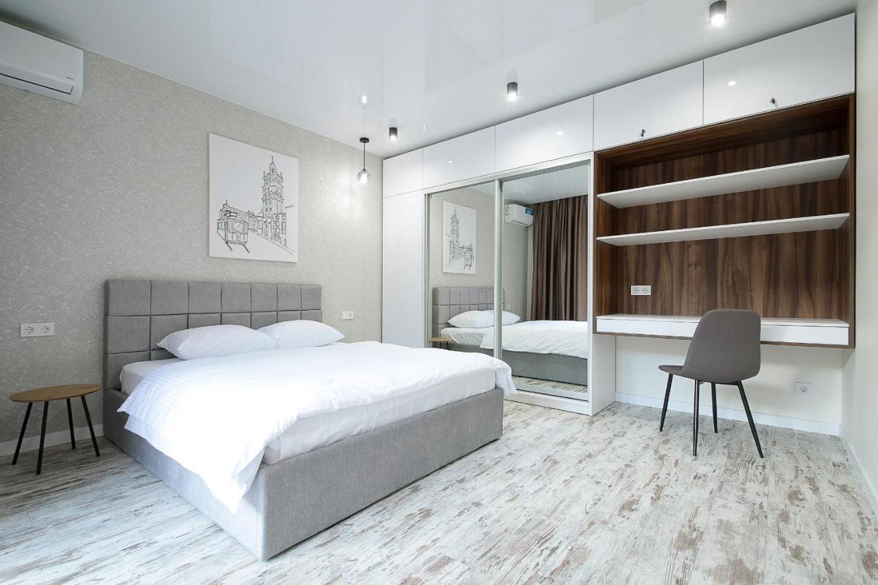 Luxury Nest Lviv Center Apartamento Exterior foto