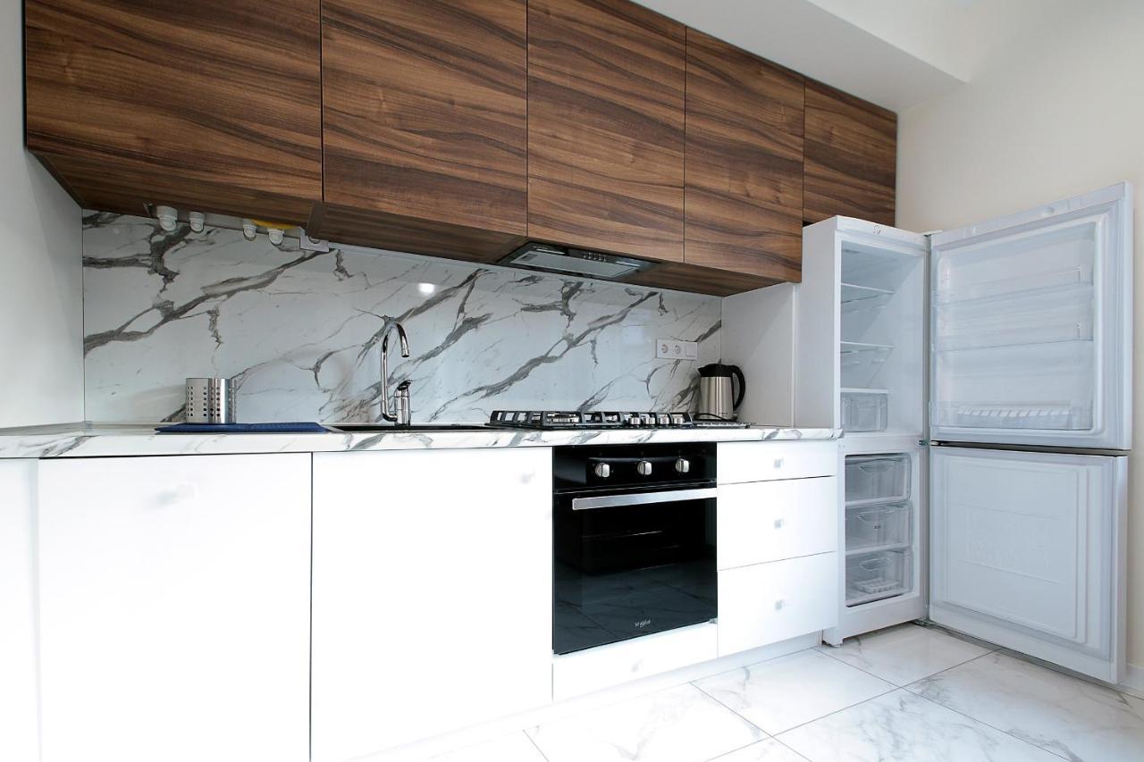 Luxury Nest Lviv Center Apartamento Exterior foto