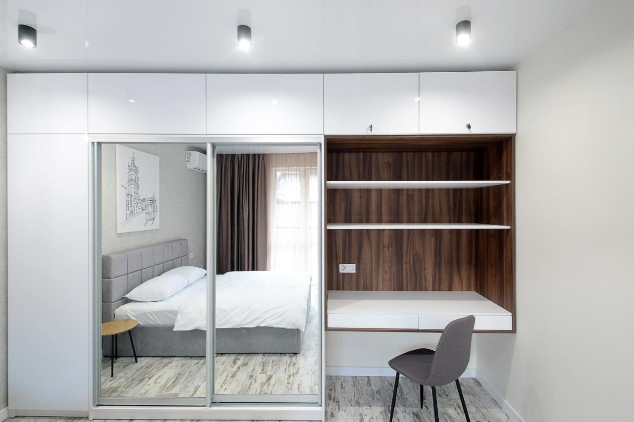 Luxury Nest Lviv Center Apartamento Exterior foto