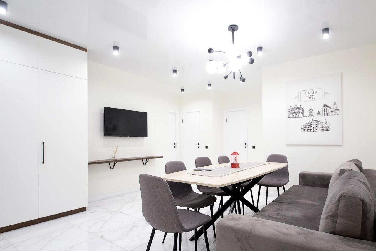 Luxury Nest Lviv Center Apartamento Exterior foto