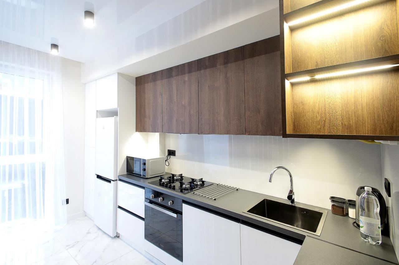 Luxury Nest Lviv Center Apartamento Exterior foto