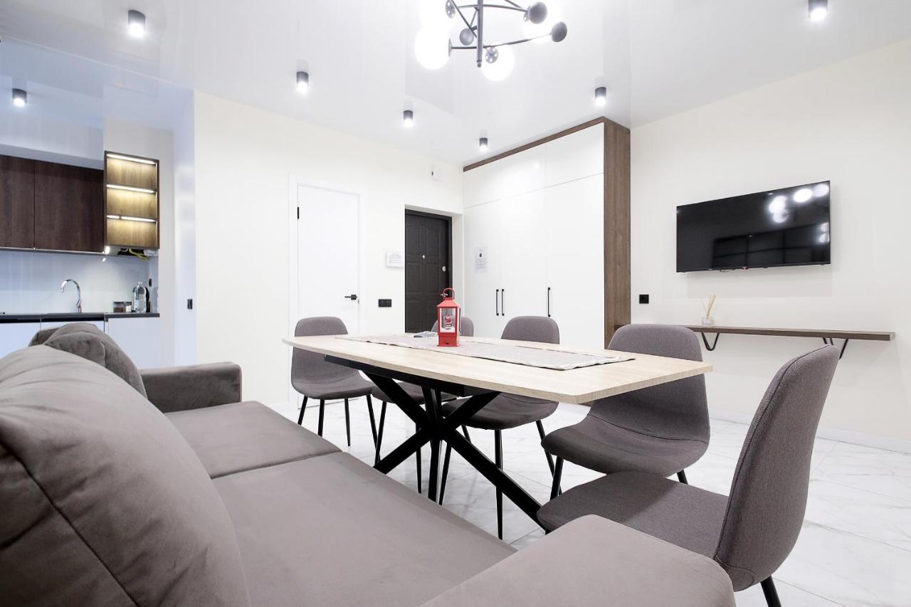 Luxury Nest Lviv Center Apartamento Exterior foto